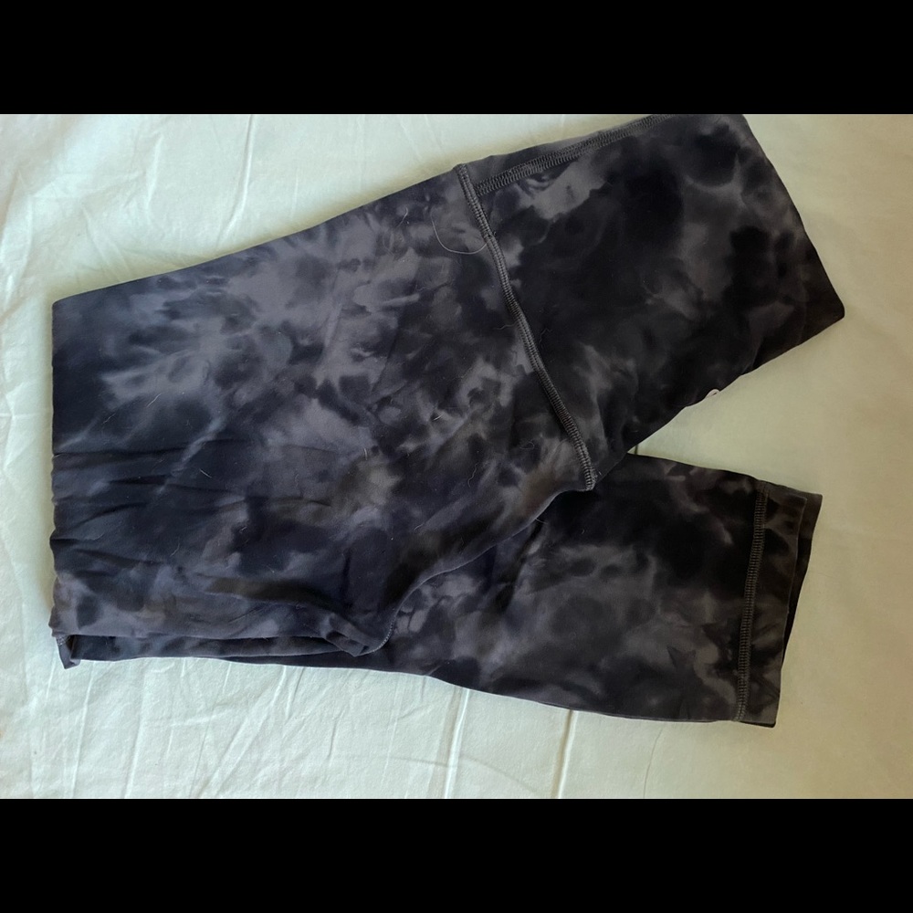 Size 4 Lululemon Align 23” barley worn